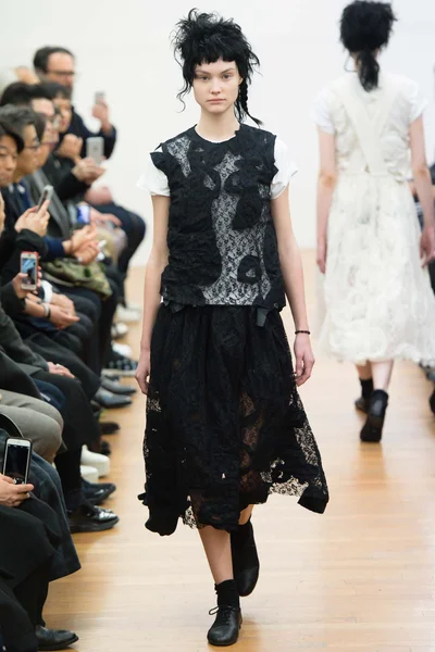 Look 26